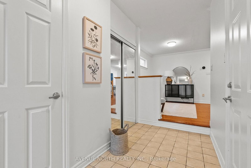 244 DEERFOX Dr, Ottawa, K2J 4Z2 | Image 3