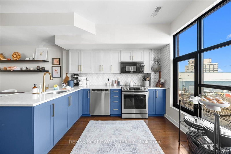 G - 154 Spruce St, Ottawa, K1R 6P2 | Image 2