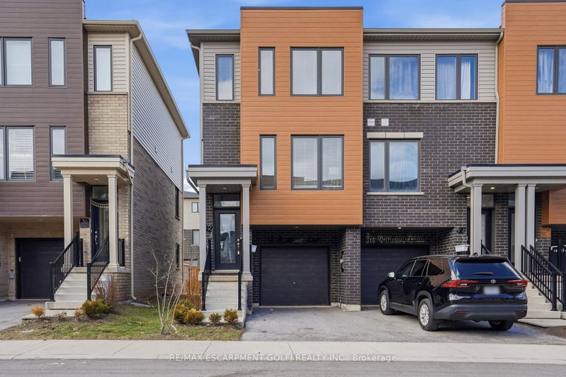 32 Radison Lane