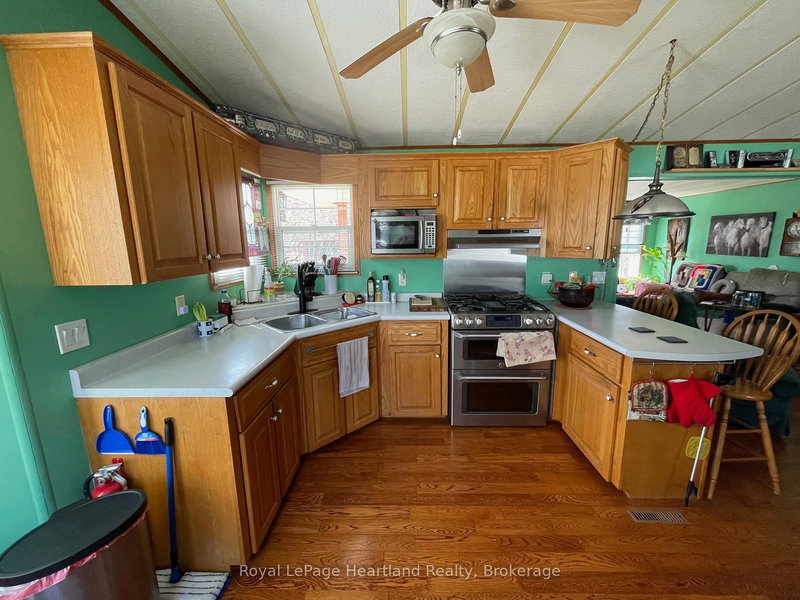 11 - 77719 Bluewater Highway