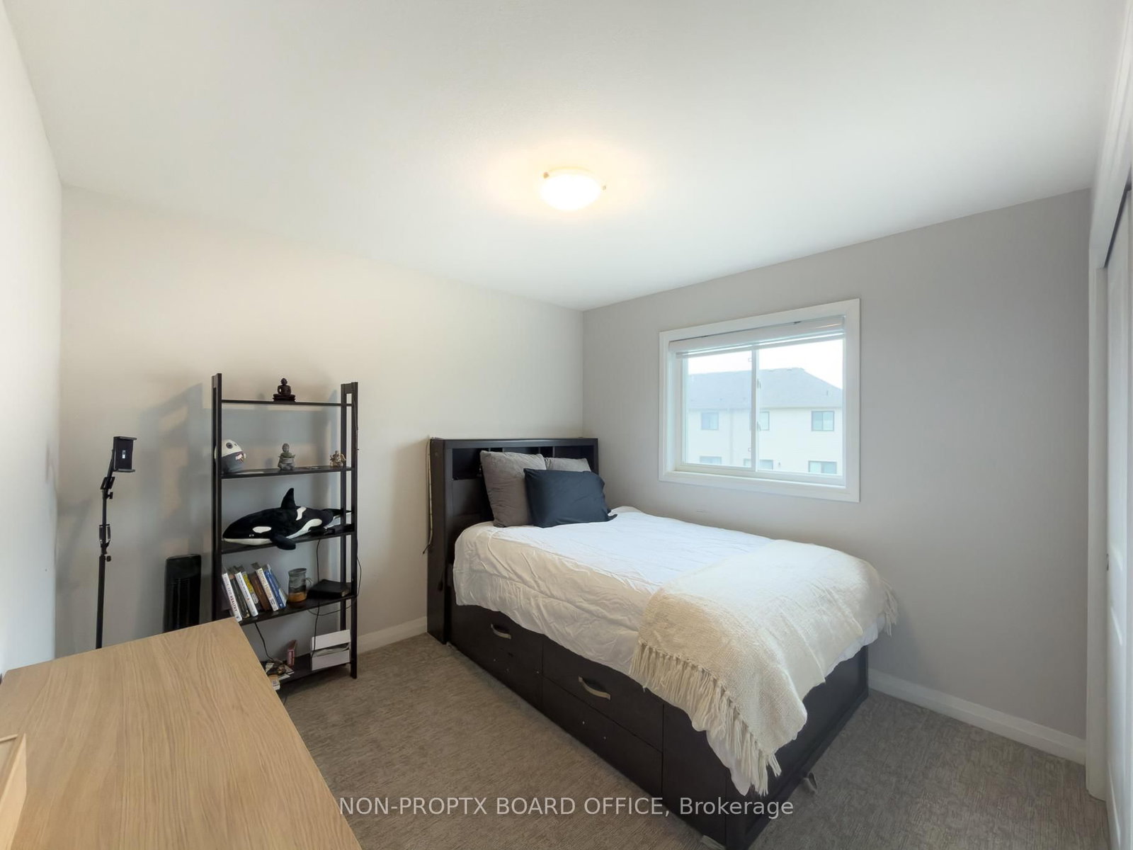 105 Alicia Crescent - Photo 32