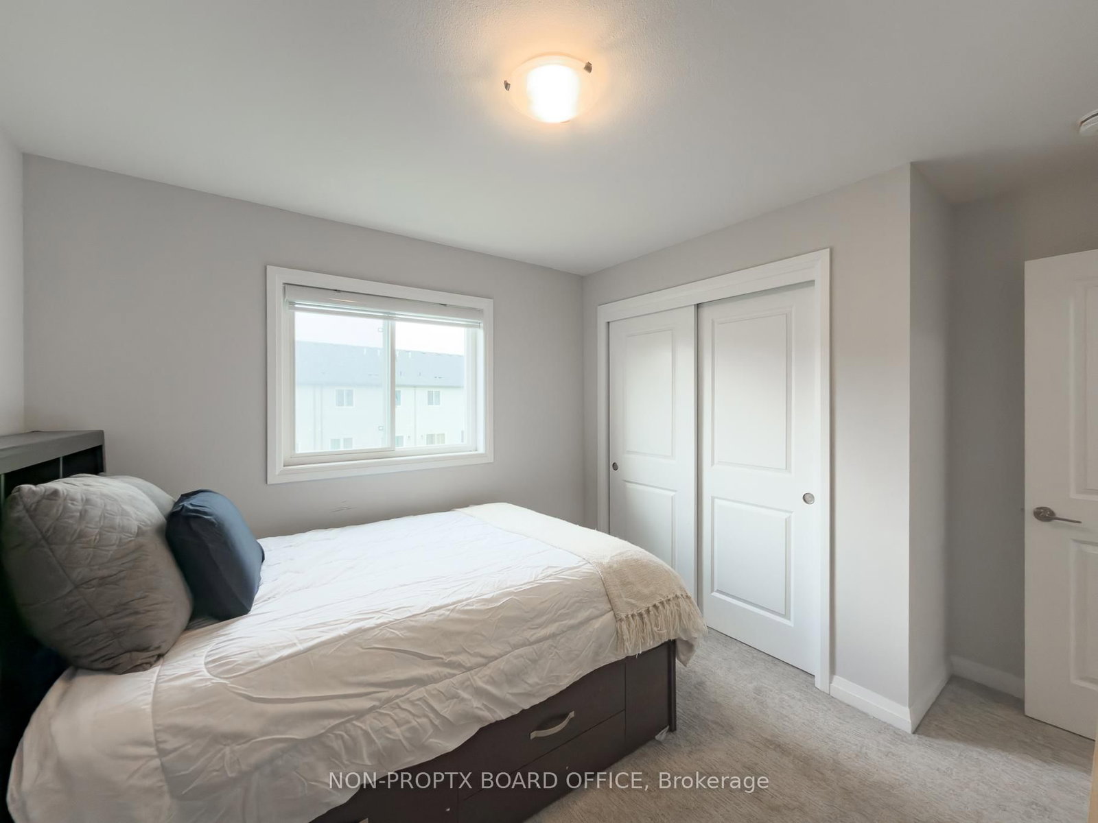 105 Alicia Crescent - Photo 33