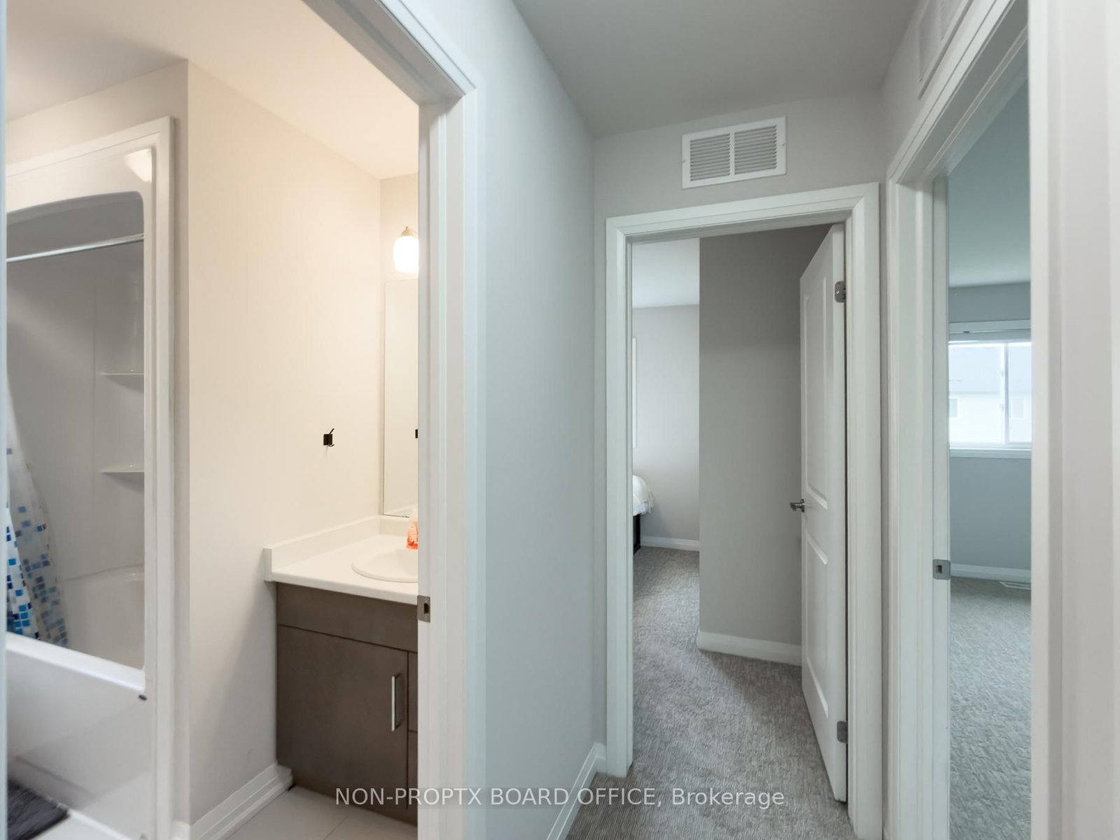 105 Alicia Crescent - Photo 36