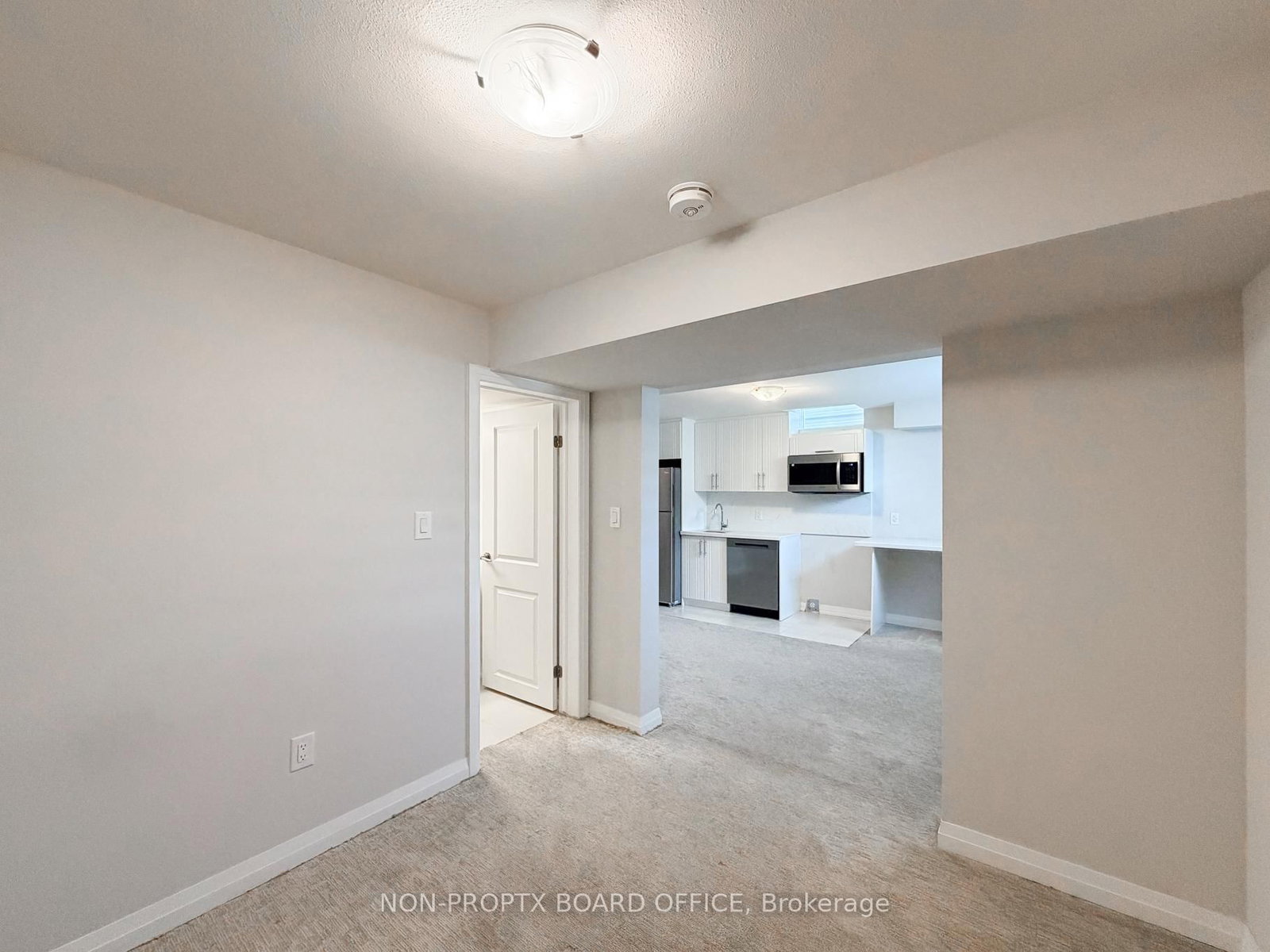 105 Alicia Crescent - Photo 42