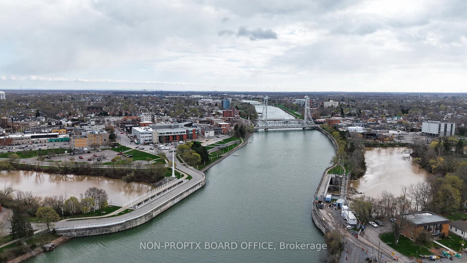 105 Alicia Crescent - Photo 47