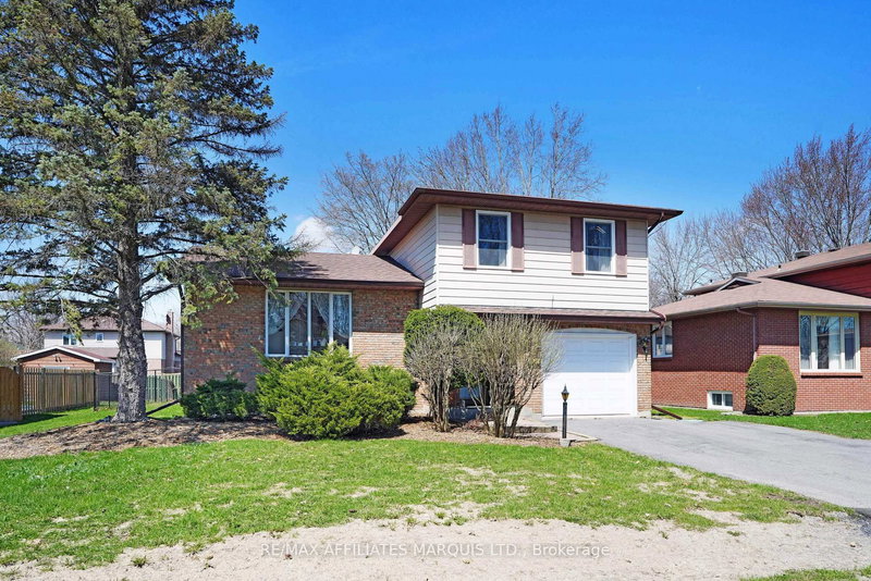 605 KIRKWOOD St, Cornwall, K6H 5Y9 | Image 2