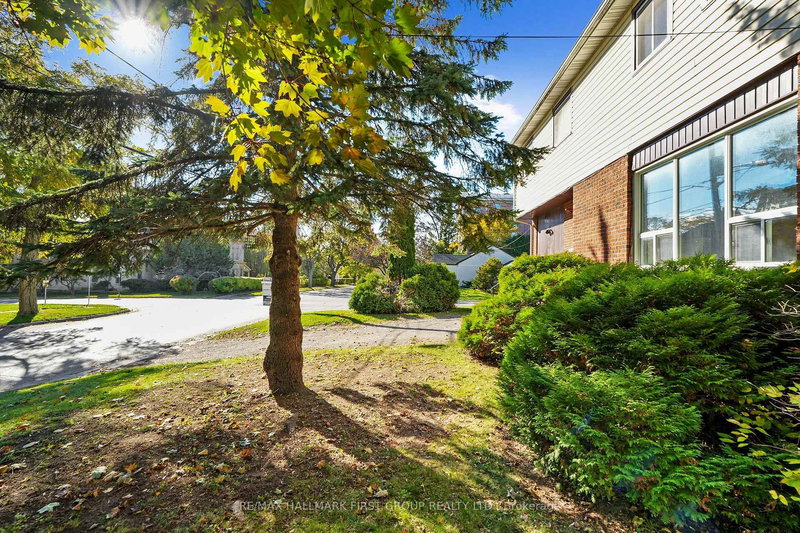 158 Queen St, Cobourg, K9A 4T8 | Image 2