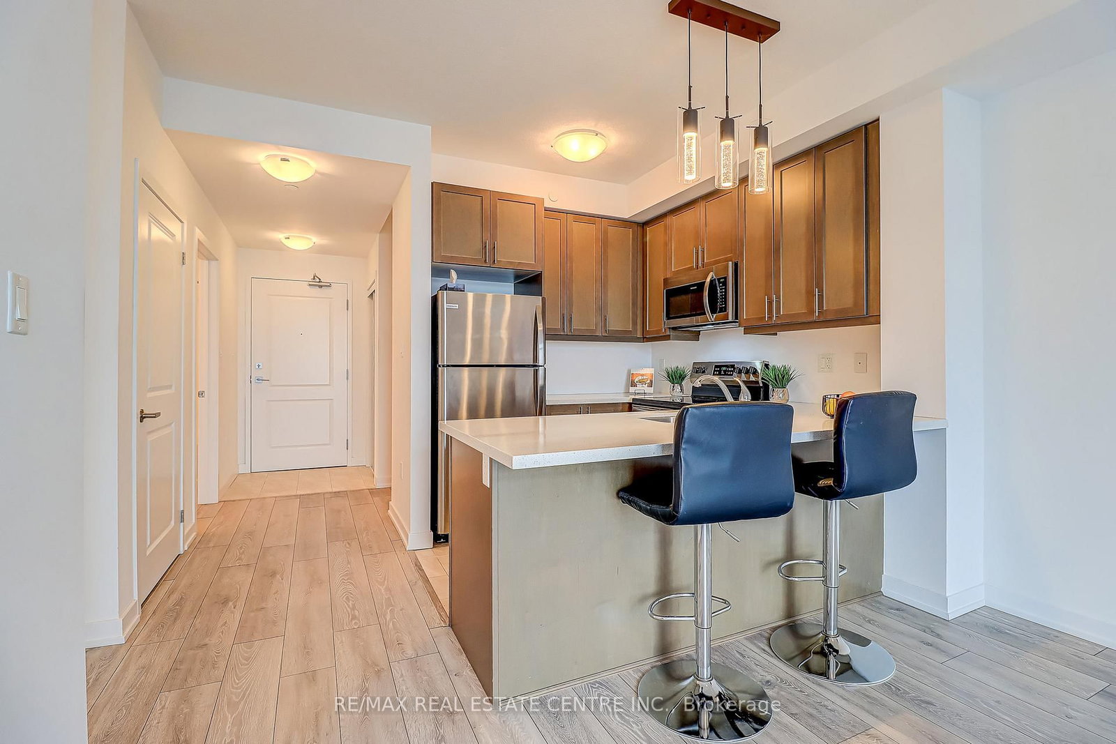 101 Shoreview Place, Unit 332 - Photo 9