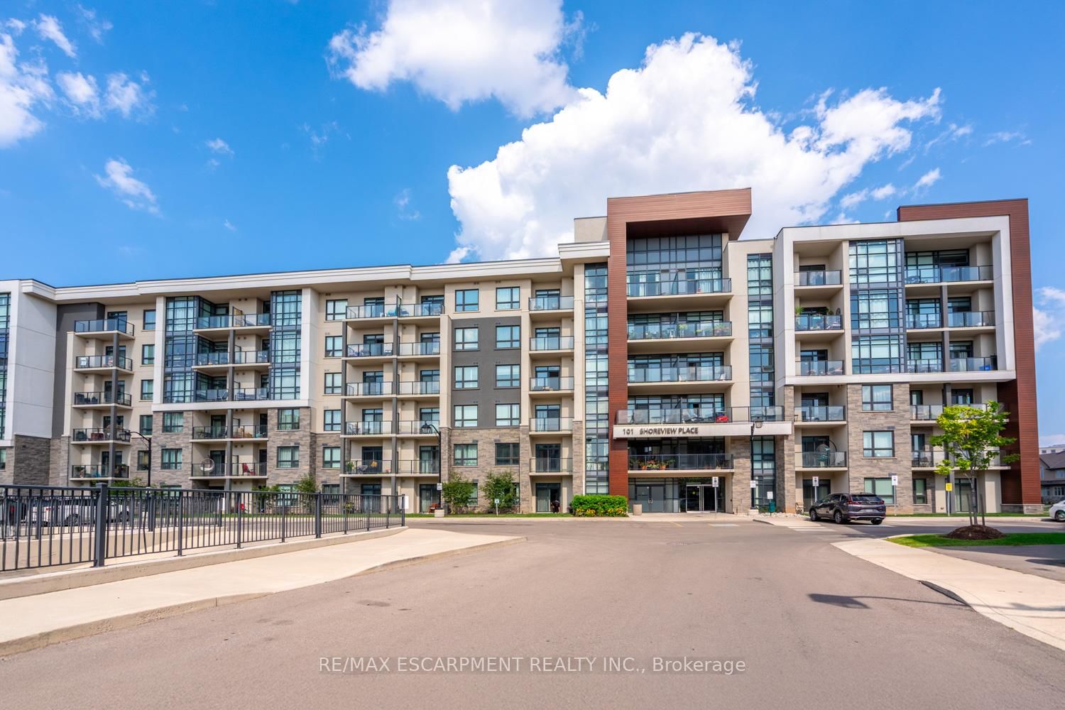 101 Shoreview Place, Unit 419