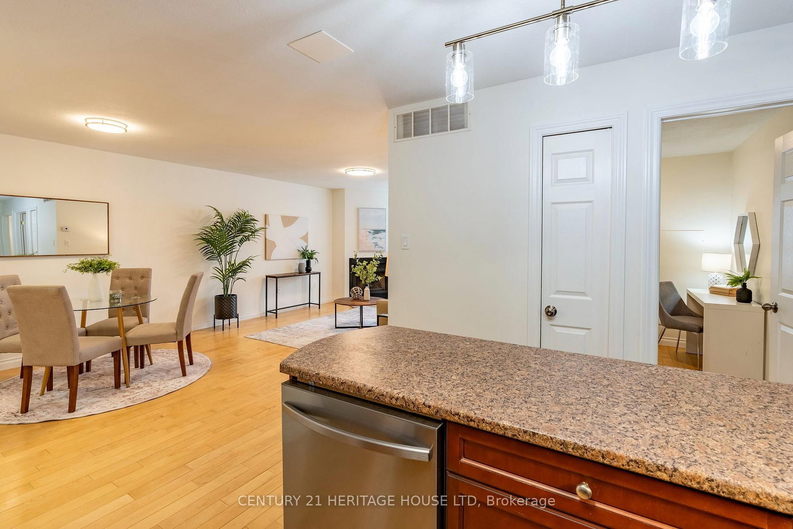 15 Hofstetter Avenue, Unit 208 - Photo 7