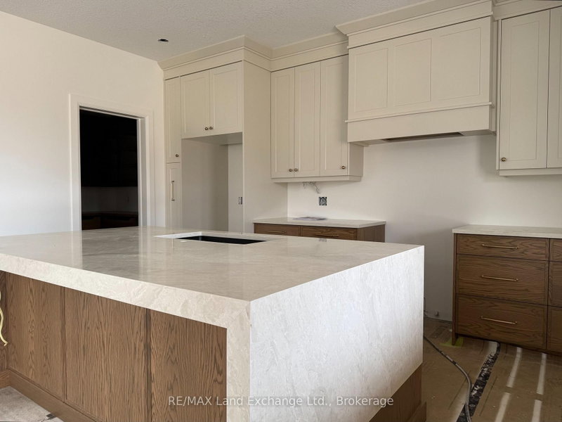 966 Bogdanovic Way