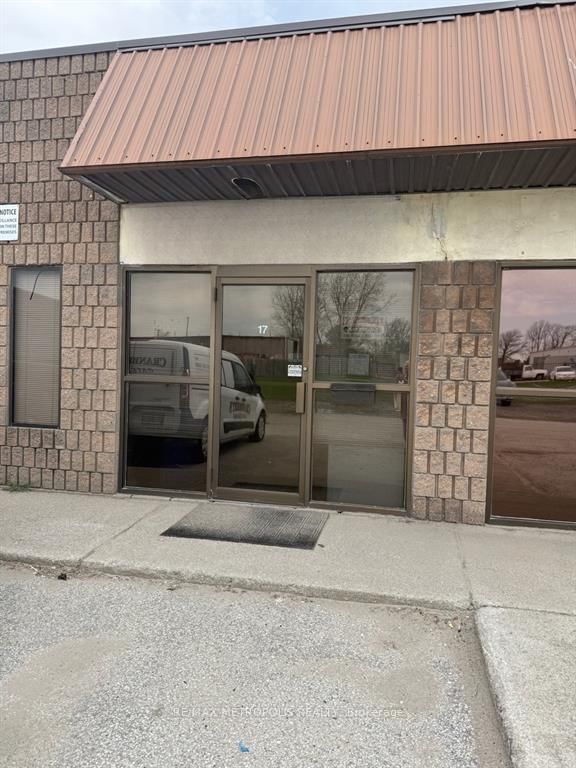17 - 1173 Michener Rd, Sarnia, N7S 4W3 | Image 2