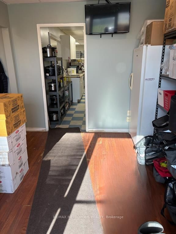 17 - 1173 Michener Rd, Sarnia, N7S 4W3 | Image 3