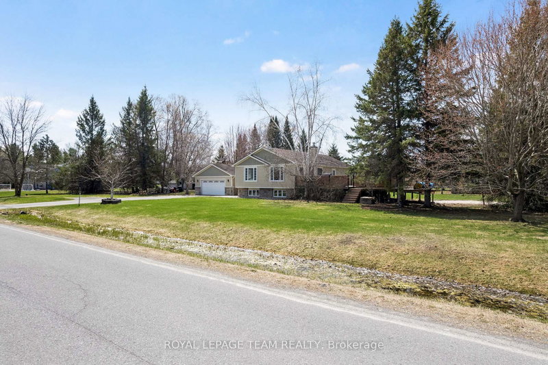 18 Harmony Way, North Grenville, K0G 1J0 | Image 2