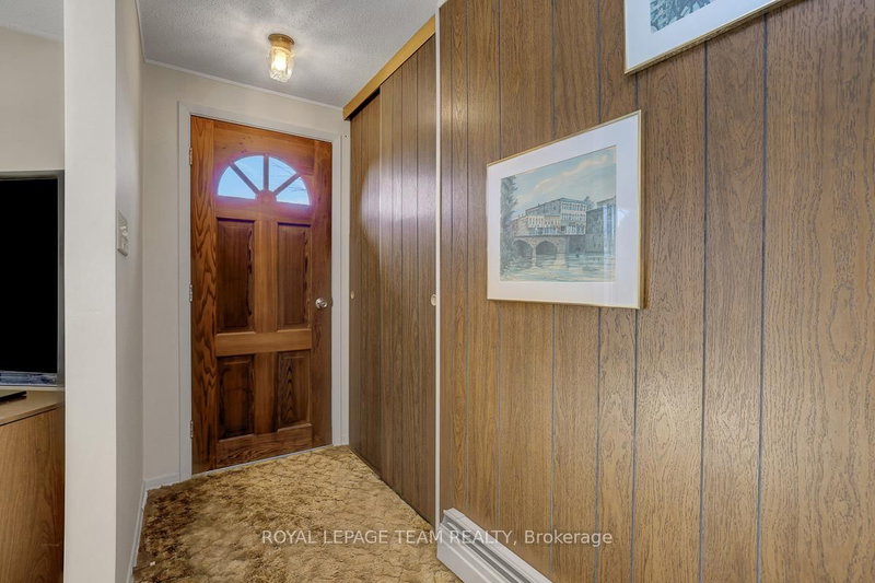 5523 Mitch Owens Rd, Ottawa, K1X 1C2 | Image 2