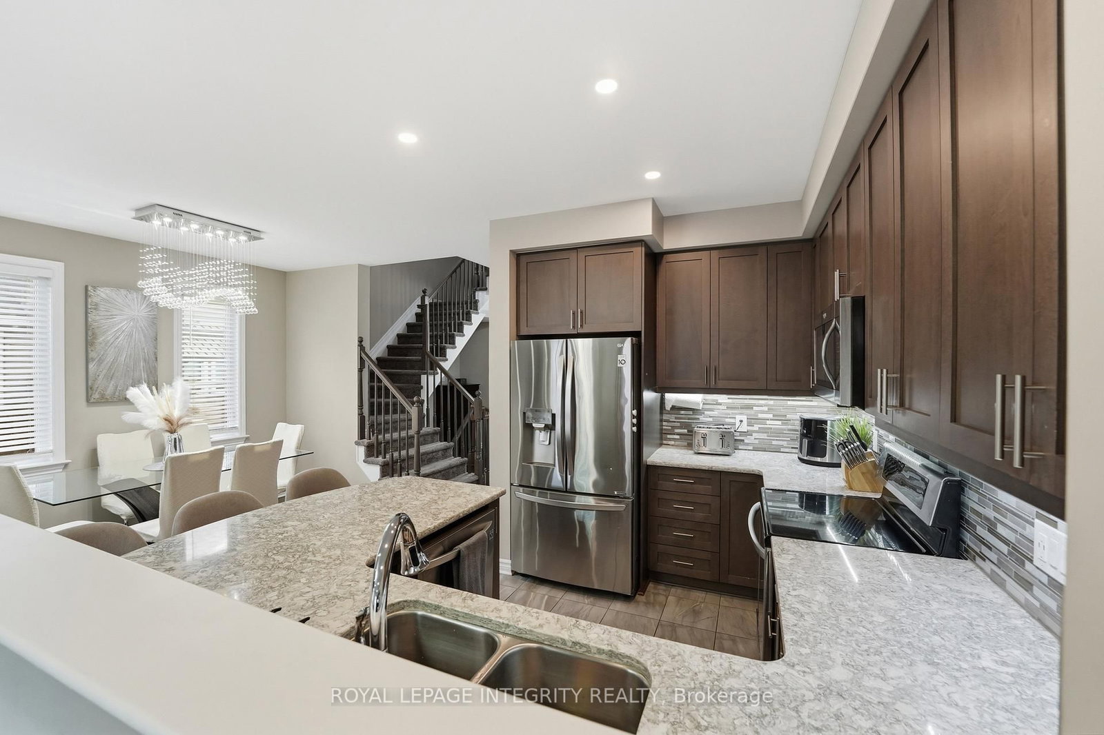 512 Vivera Place - Photo 11