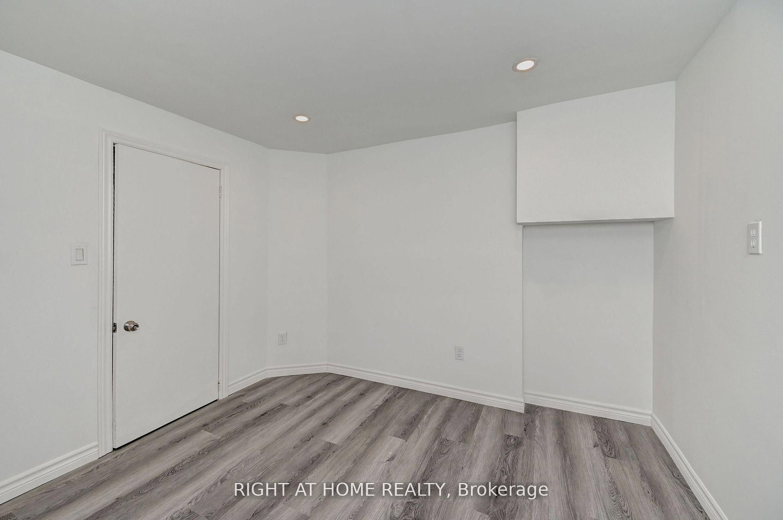 10 Monroe Street, Unit #Bsmt - Photo 11