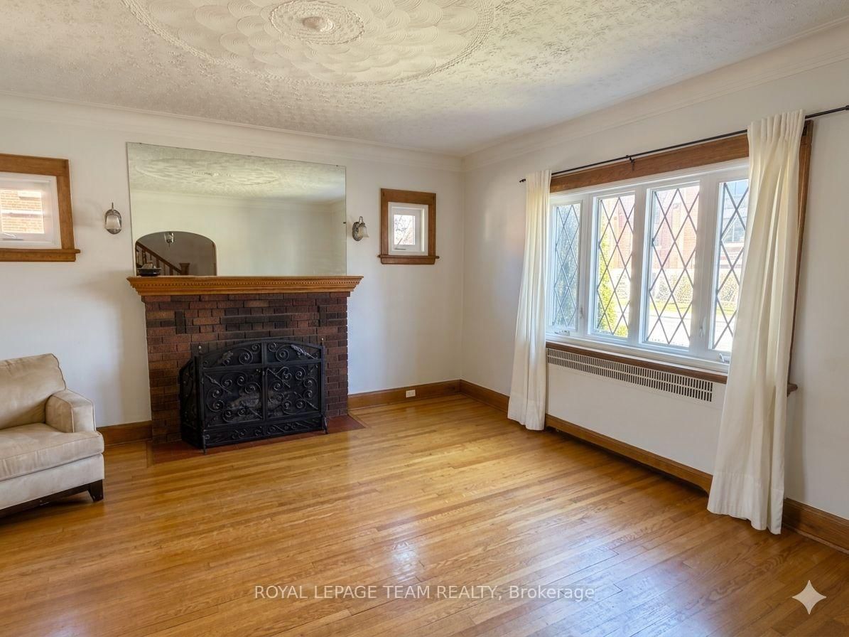 444 Parkdale Avenue • Ottawa, ON photo 3