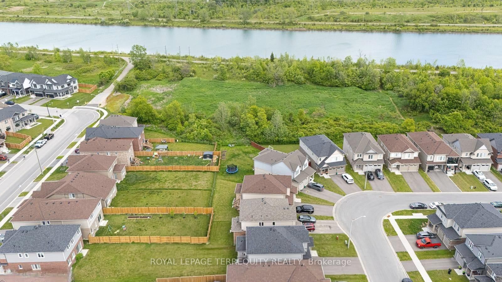 44 Cottonwood Crescent - Photo 37