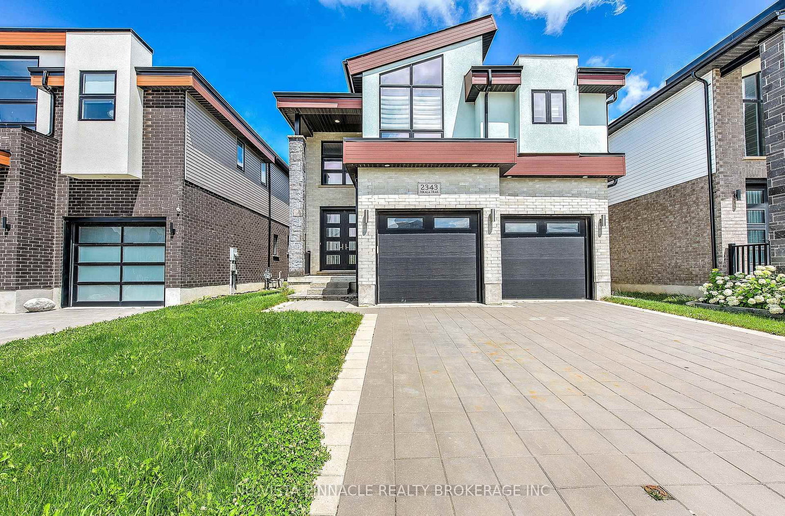 Detached House for sale at 2343 TOKALA Trail, London North, Ontario, N6G 0V6 - North S - MLS: X13043880