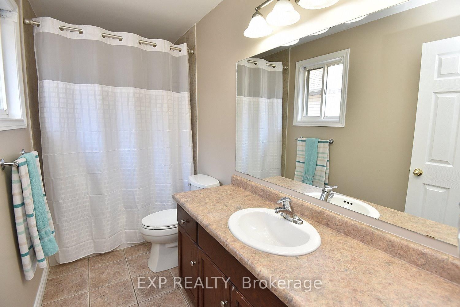 72 Etherington Crescent - Photo 10