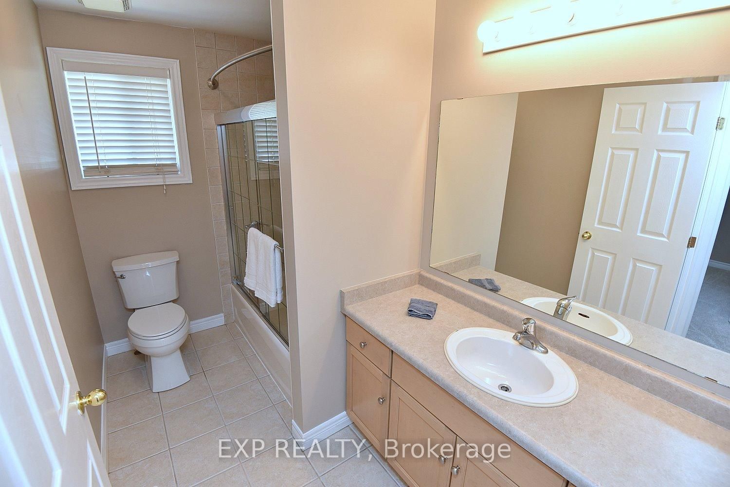 72 Etherington Crescent - Photo 14