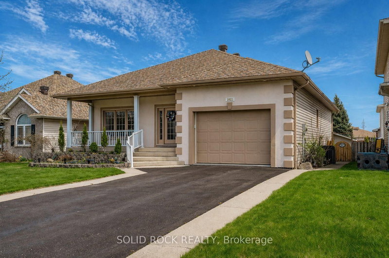 1021 Crestwood Dr, Brockville, K6V 7N1 | Image 2