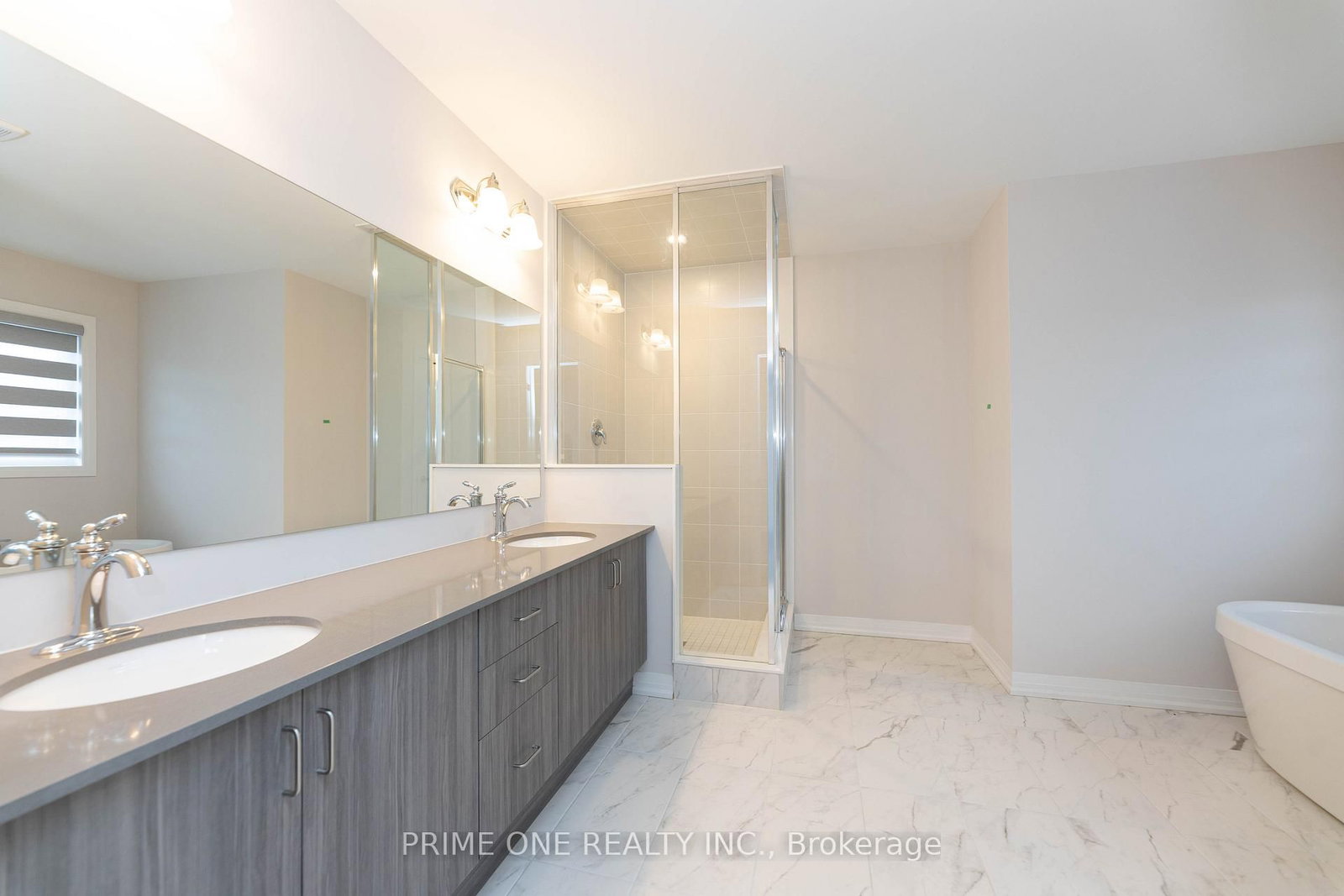 136 Blacklock Street - Photo 47