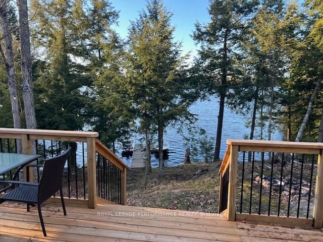 117 Raycroft Peninsula