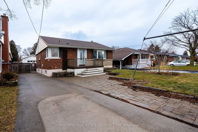 Lower - 16 Fernwood Cres | Hamilton | Image