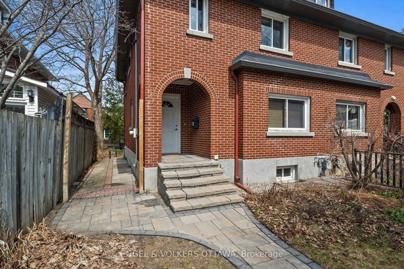 7 Inglewood Pl, Ottawa, K1Y 4C2 | Image 3