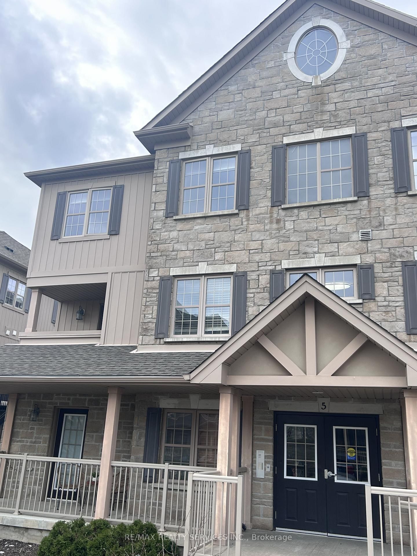 1460 Highland Road, Unit 5E