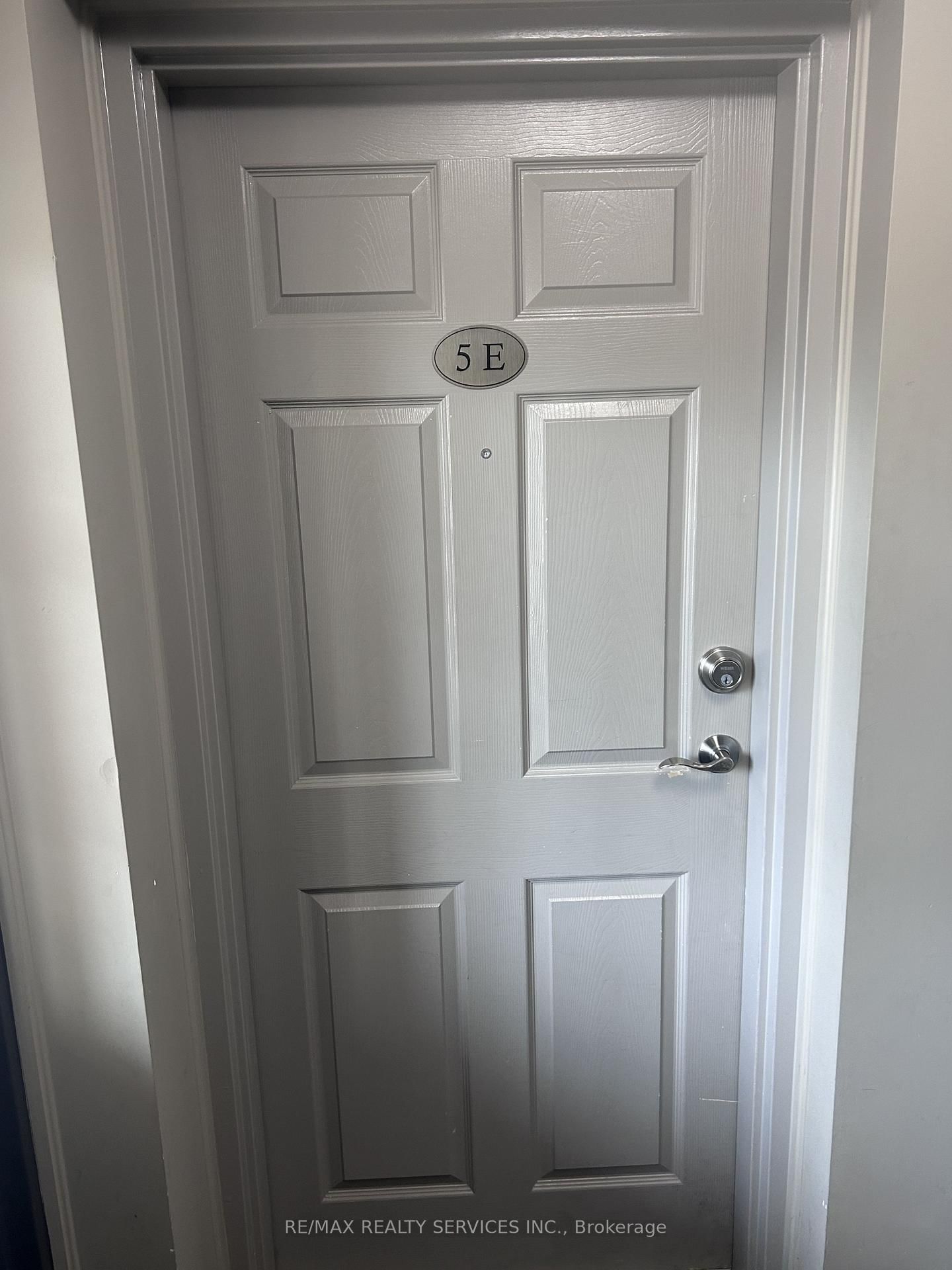 1460 Highland Road, Unit 5E - Photo 2