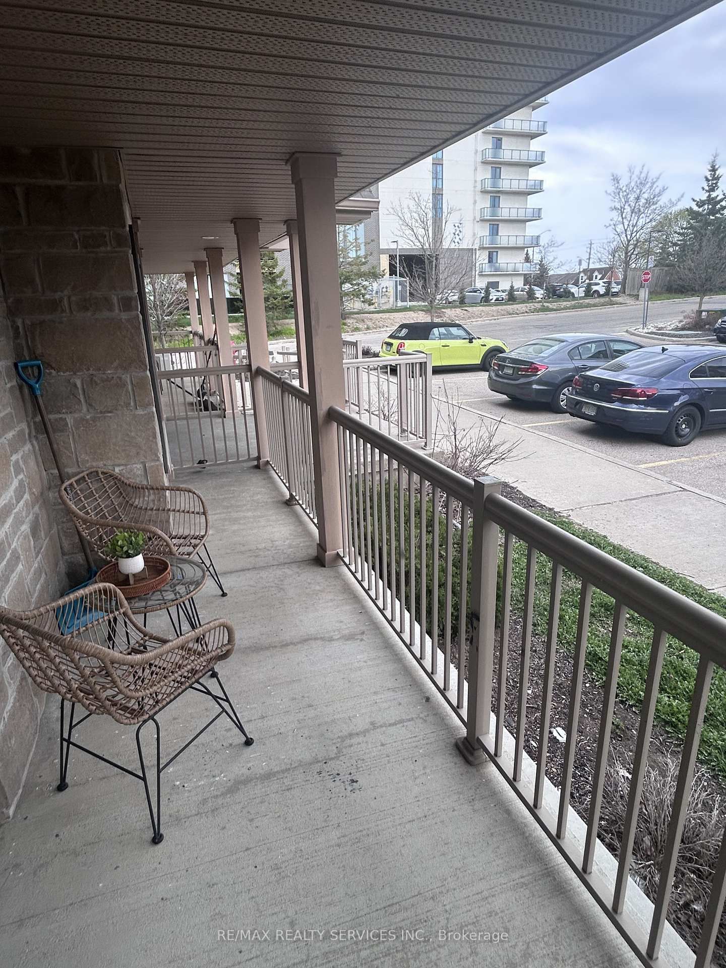 1460 Highland Road, Unit 5E - Photo 3