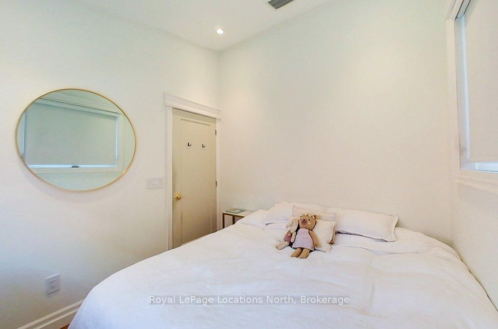 8 Sykes Street N - Photo 32