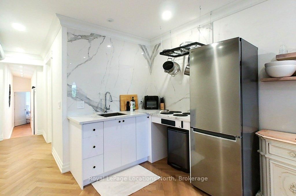 8 Sykes Street N - Photo 7