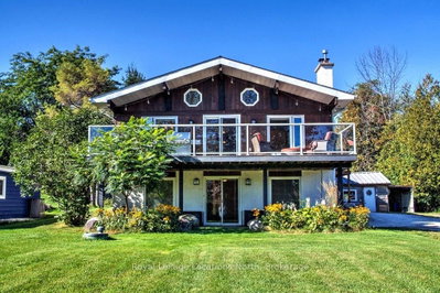 306 N Lakeshore Road • Meaford, ON photo 2