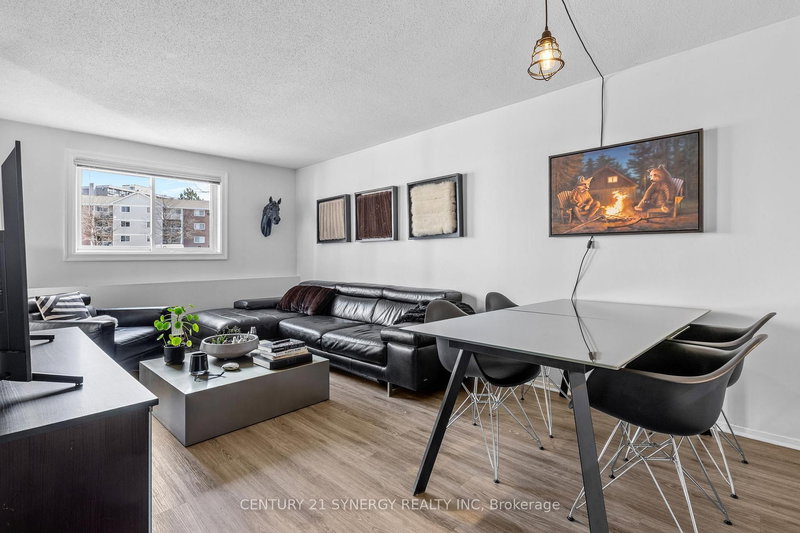 118 - 270 Brittany Rd, Ottawa, K1K 4M3 | Image 3