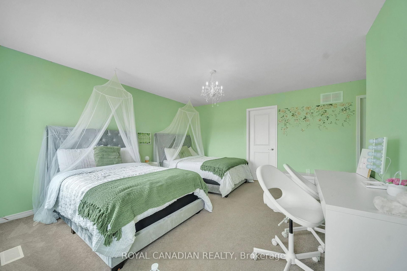 237 Kinsman Drive - Photo 27