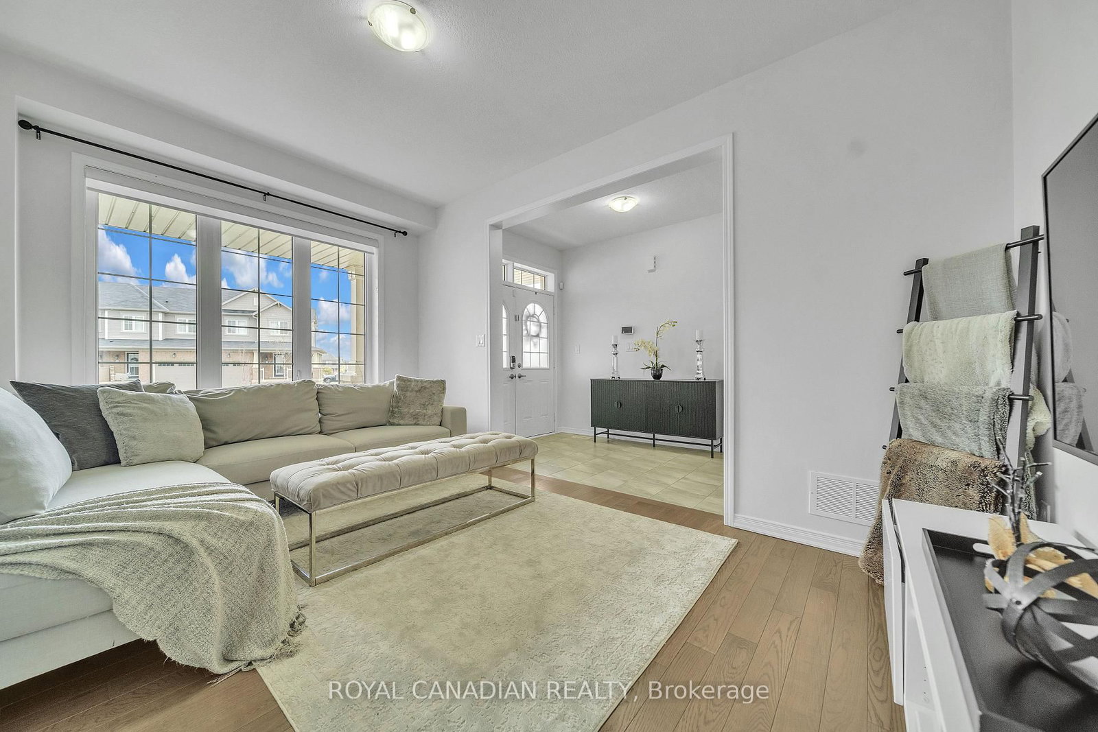 237 Kinsman Drive - Photo 8