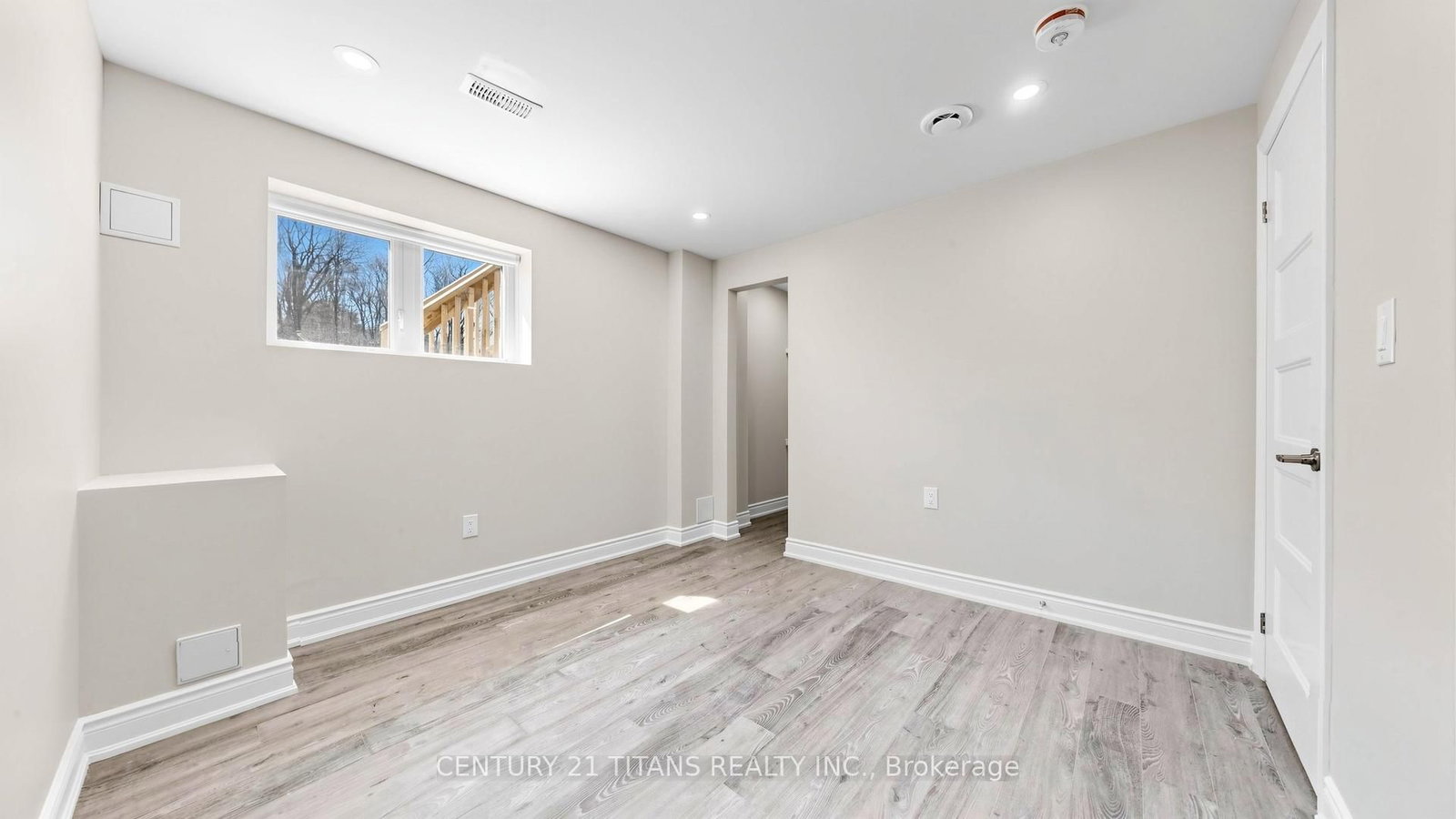 270 Forest Walk Street, Unit Lower - Photo 17