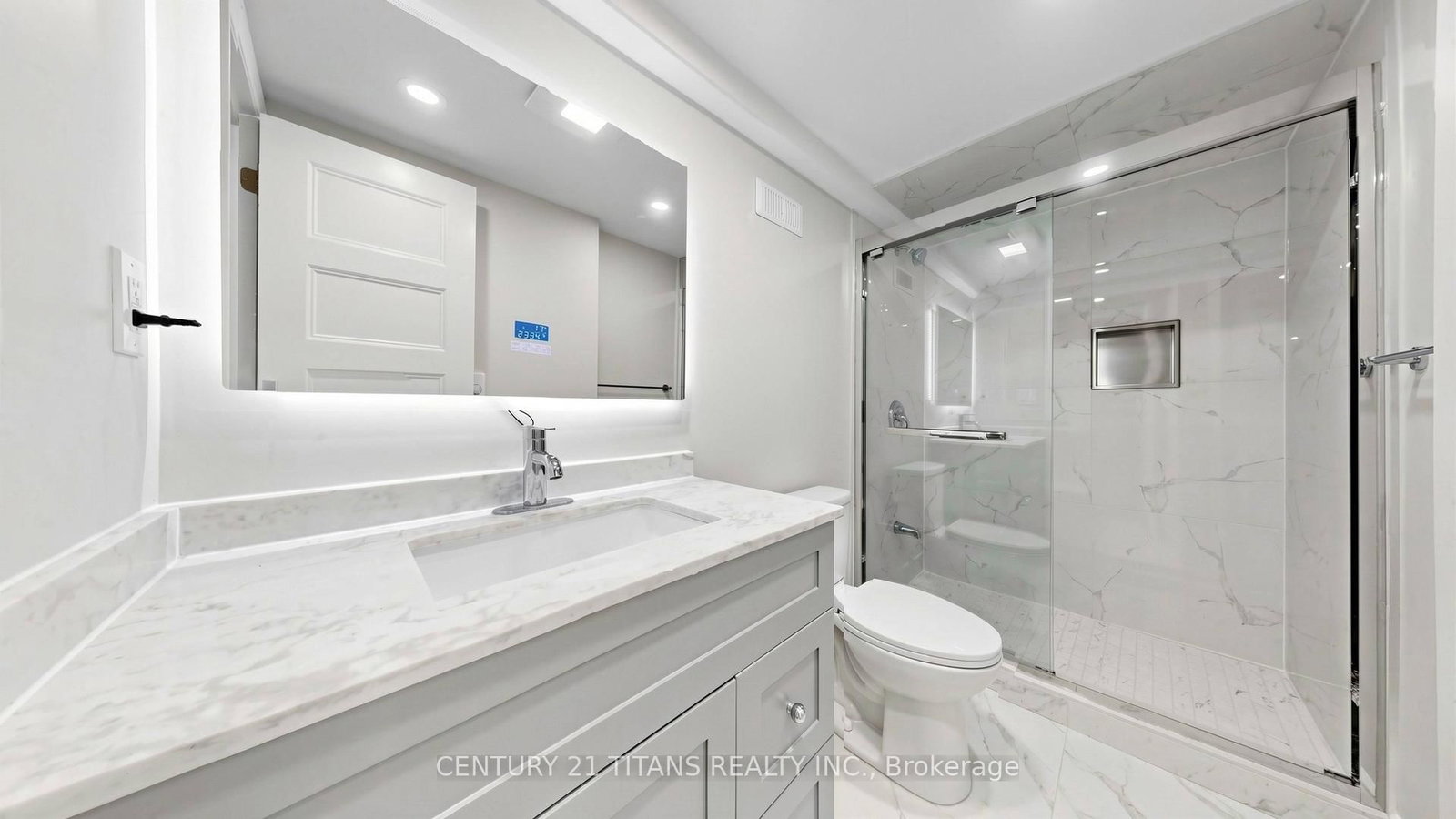 270 Forest Walk Street, Unit Lower - Photo 32