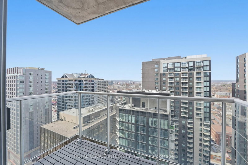 2403 - 242 Rideau St, Ottawa, K1N 0B7 | Image 2