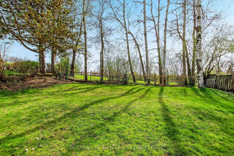 637 JASON Cres, London South, N6J 3E5 | Image 3