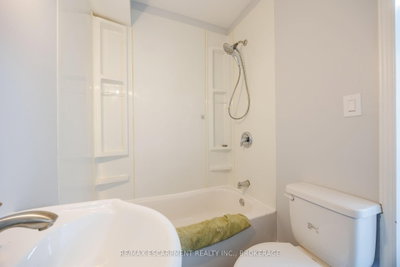 13 Chestnut Lane • St. Catharines, ON photo 7