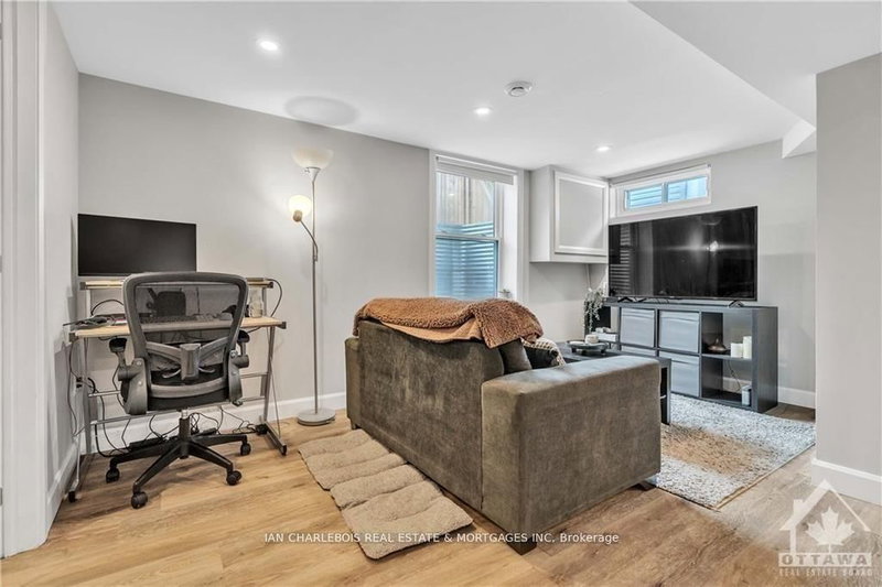 B - 820 Smyth Rd, Ottawa, K1G 1P3 | Image 3