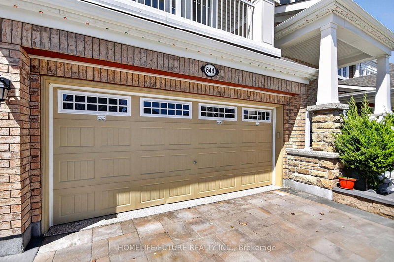 644 Dundonald Dr, Ottawa, K2J 6C6 | Image 2