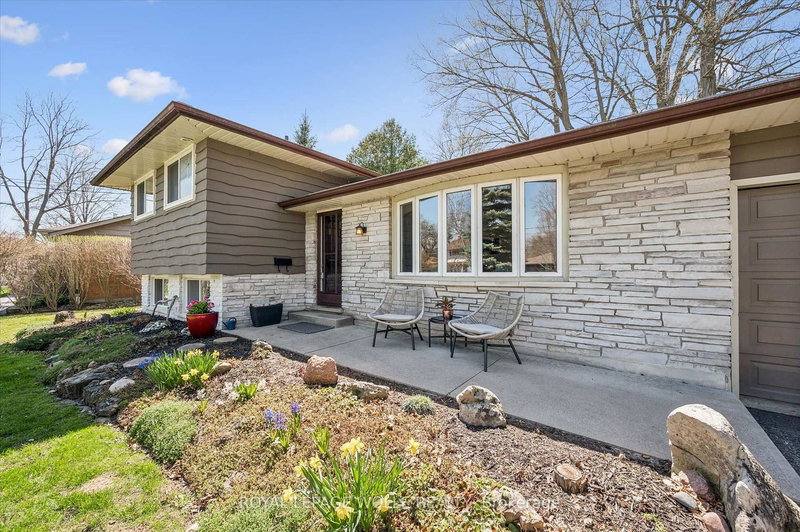 47 Hillcrest Lane, Kitchener, N2K 1S9 | Image 3