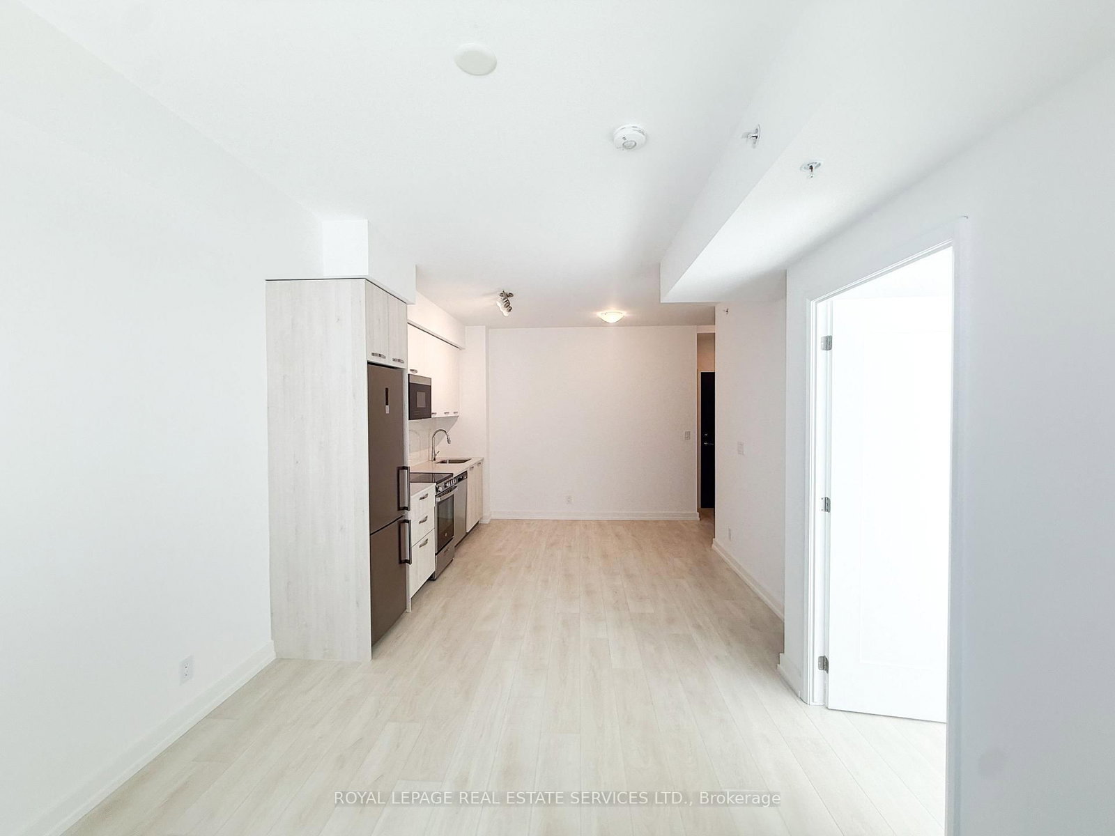 75 James Street S, Unit 315 - Photo 7