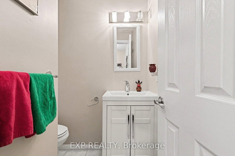 15 Wedgewood Cres, Ottawa, K1B 4B5 | Image 3